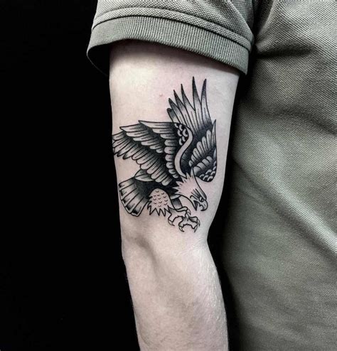 tattoo para antebrazo hombre|tatuajes en blanco y negro.